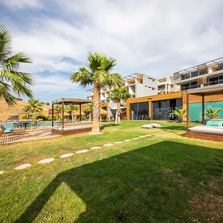 Ravishing Secluded With Shared Pool And Garden In Milas Bodrum Meselik