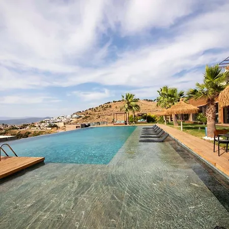 Ravishing Secluded With Shared Pool And Garden In Milas Bodrum Villa *